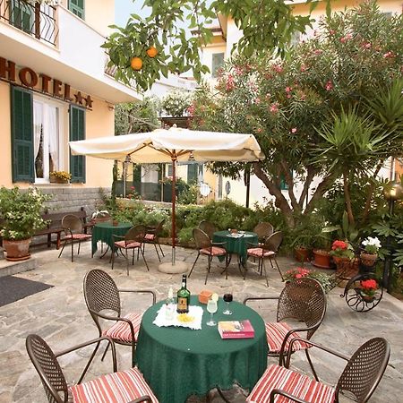 Hotel Villa Bianca 라이구에글리아 외부 사진