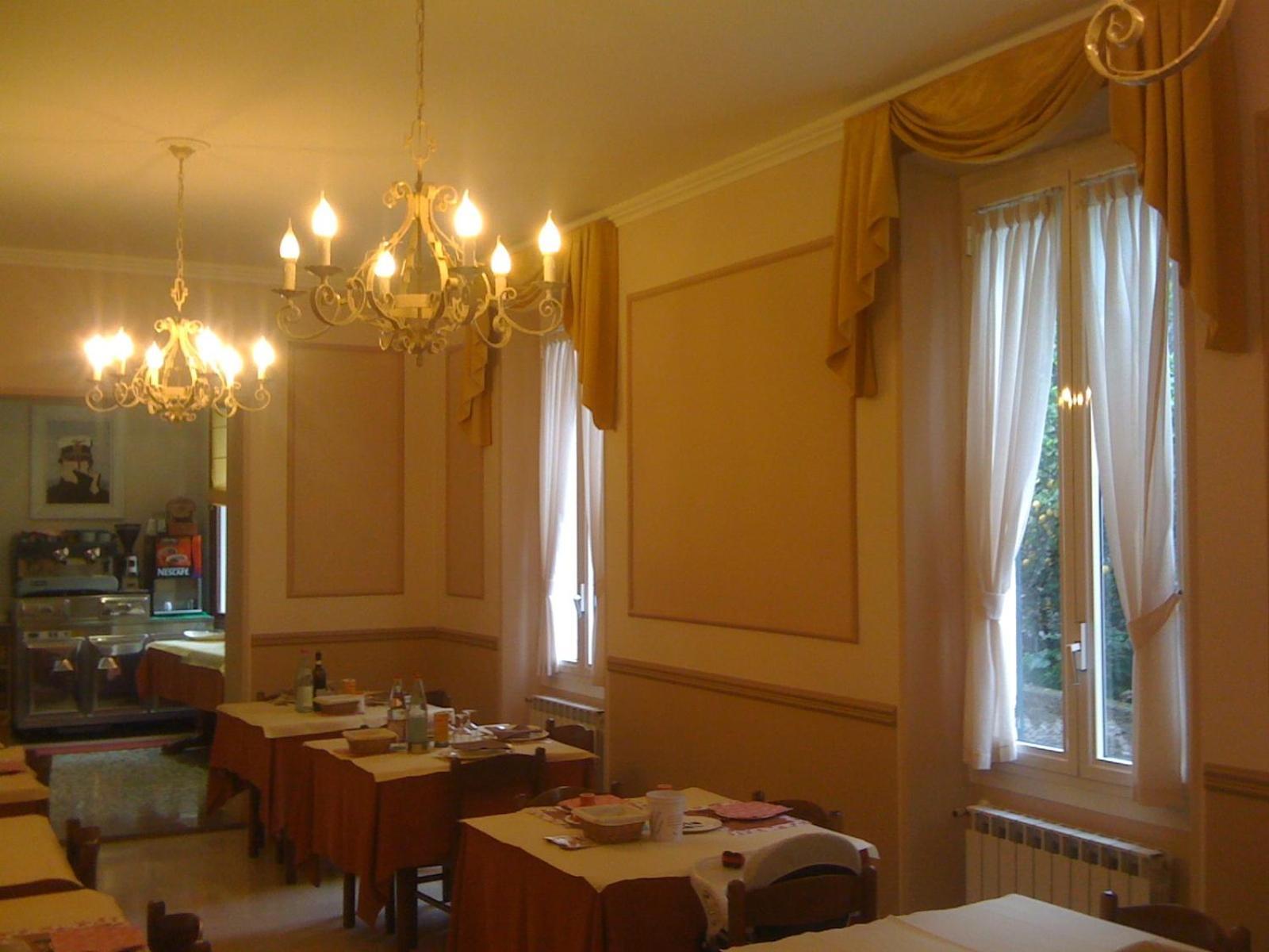 Hotel Villa Bianca 라이구에글리아 외부 사진